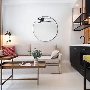 Magno Patios De O'donnell Apartamento