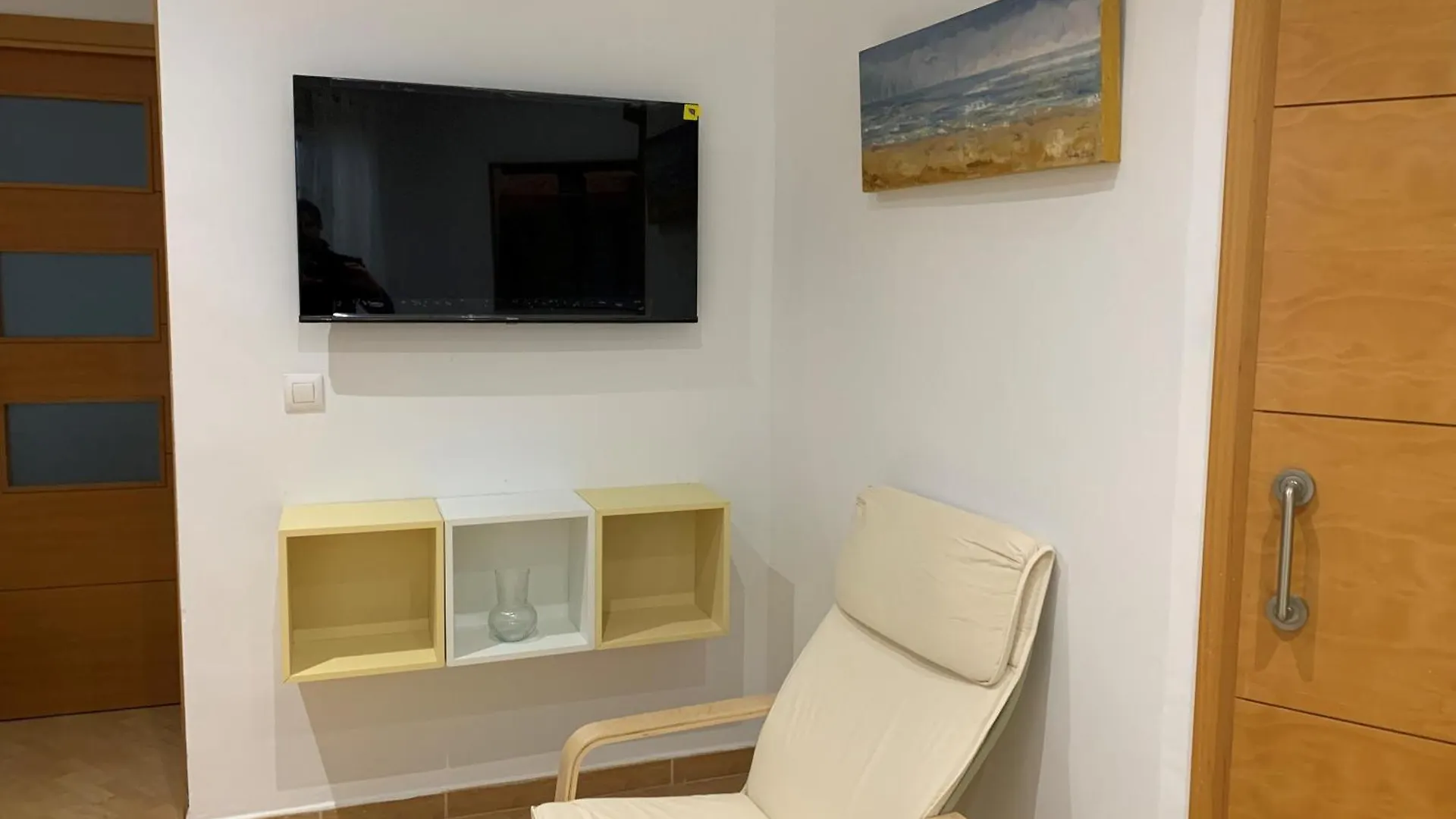 Bonito, Tranquilo Y Fresco Apartamento En Nervion Sevilla España